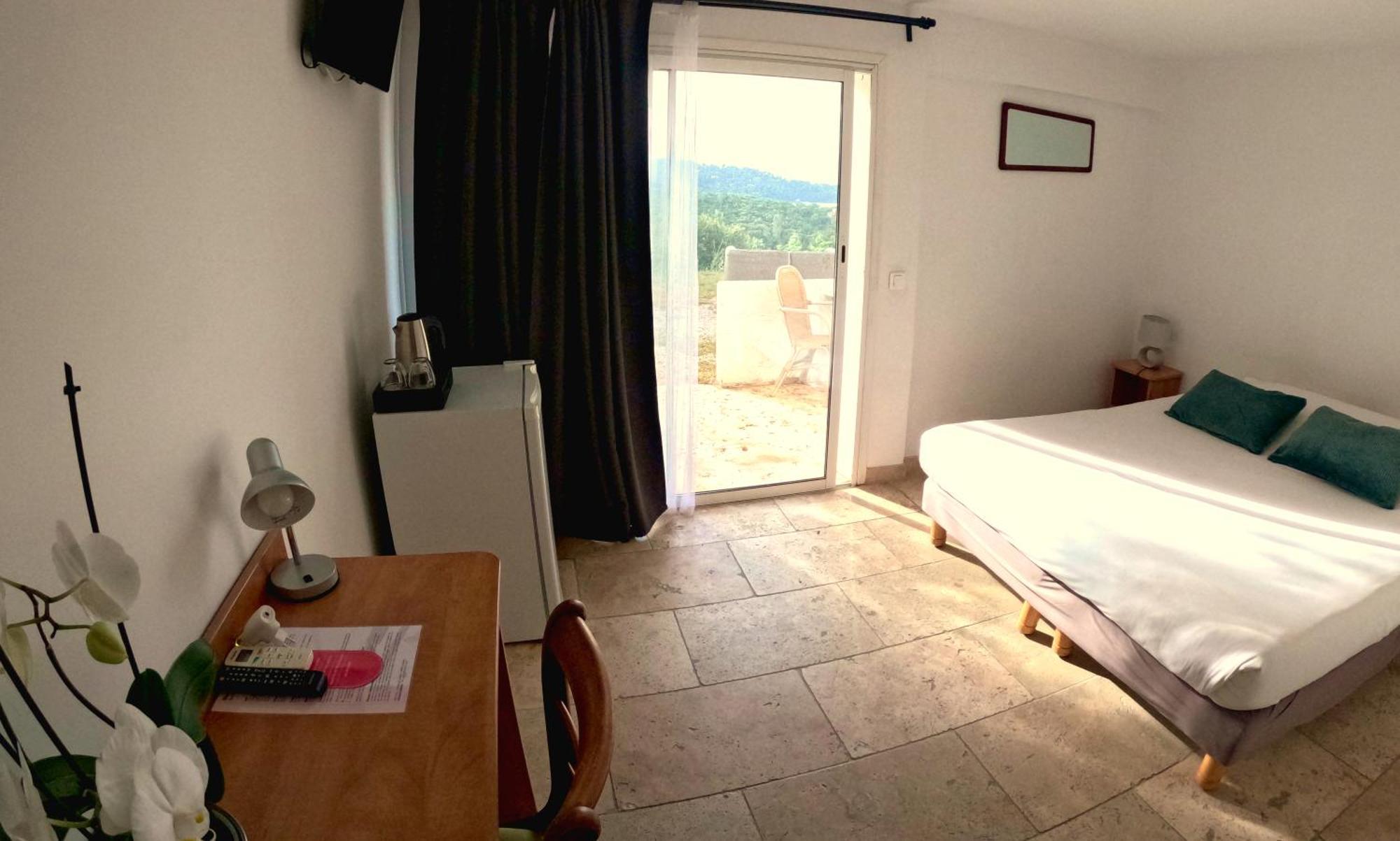 לה לבאנדו Azur Hotel מראה חיצוני תמונה