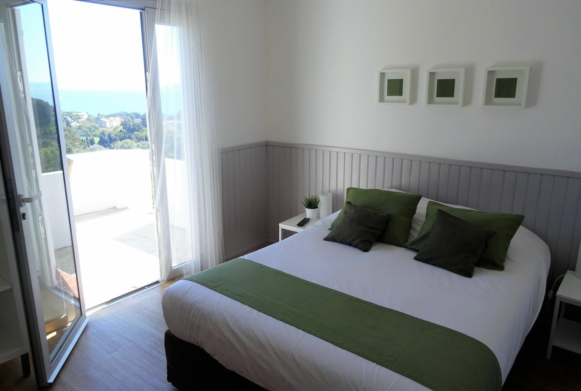 לה לבאנדו Azur Hotel מראה חיצוני תמונה